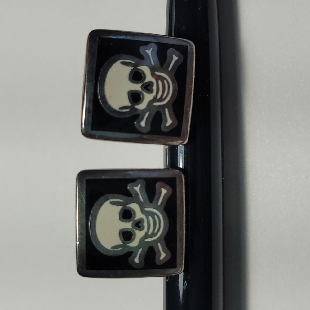 Cufflinks. - Picture 2 of 3